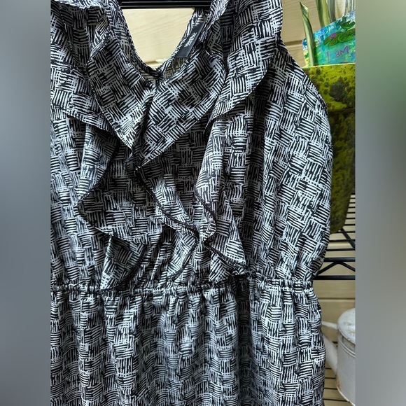 MOSSIMO SUPPLY CO Black and Gray Midi Dress Ruffle Synch Waist Size L - Picture 5 of 6